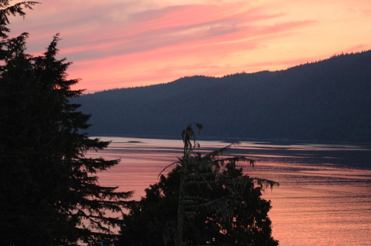 Vila Bjorn Holm Port Renfrew Exteriér fotografie